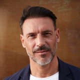 Carlos Eduardo Mendes - 52 anos